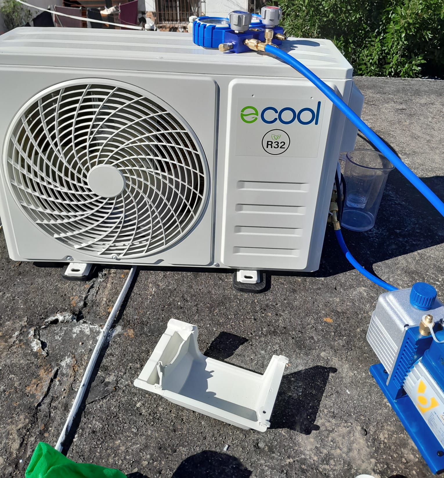 Instalación de aire acondicionado split exterior en Canelones por Refrigeración T&E